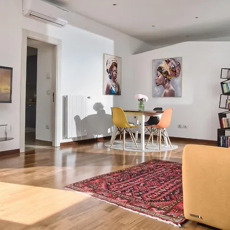 Rainbow House With Garage Appartement *